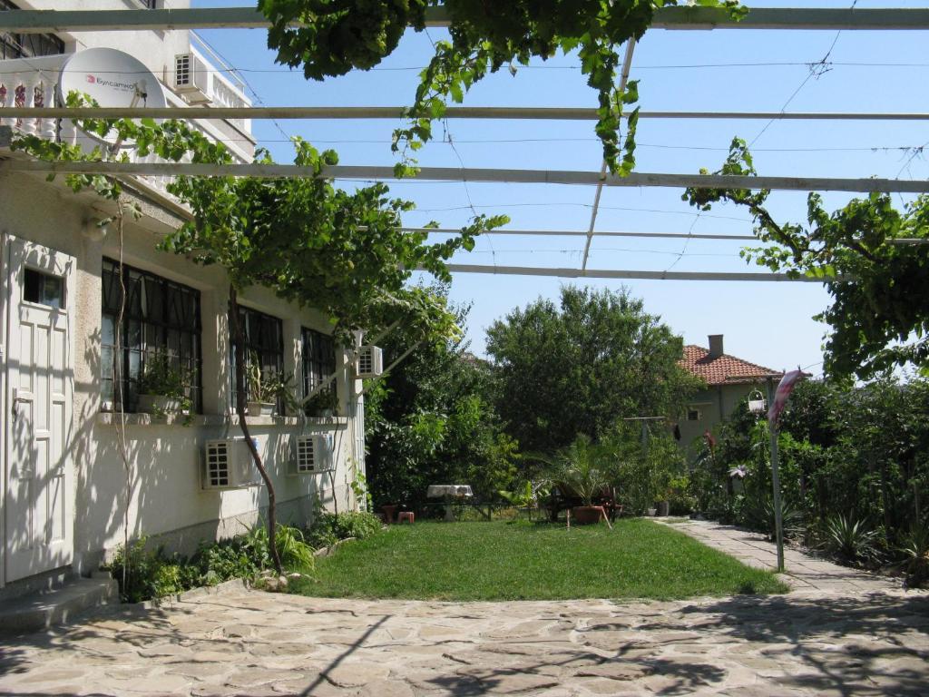 Guest House Rusalka Byala  Dış mekan fotoğraf